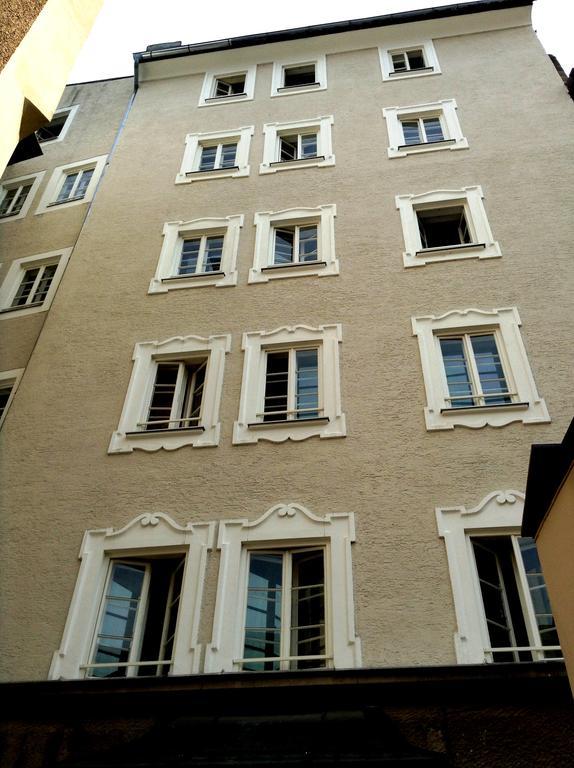Hotel Schwarzes Roessl Salzburgo Exterior foto